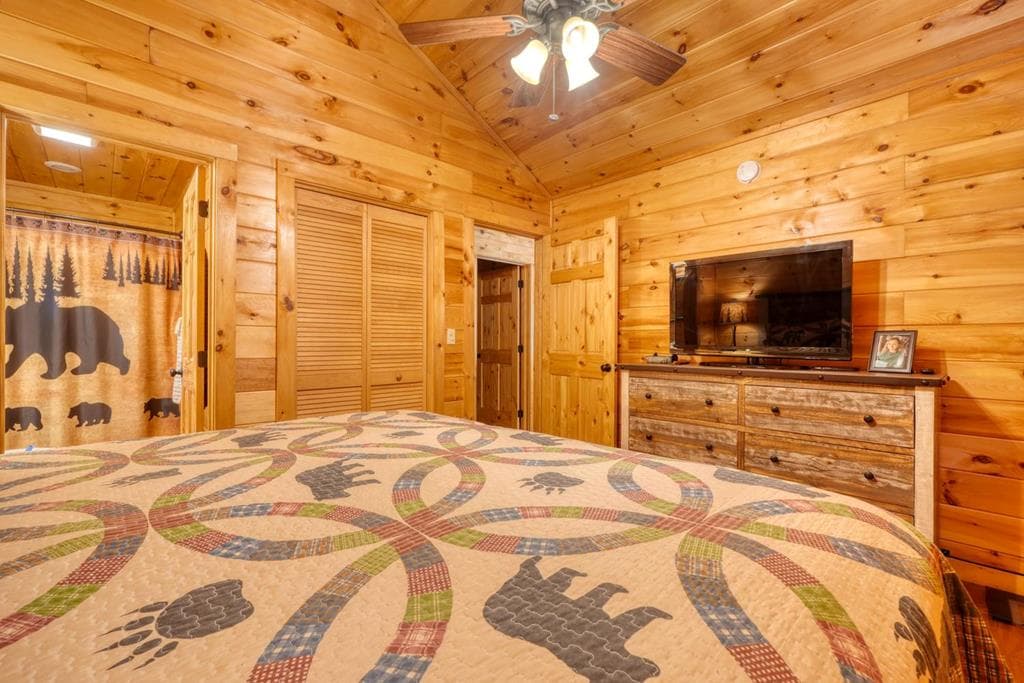 215 The Woods Road, Mineral Bluff GA 30559 - Photo