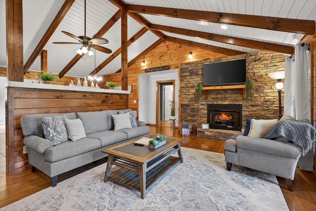 353 Sunrise Road, Blue Ridge GA 30513 - Photo