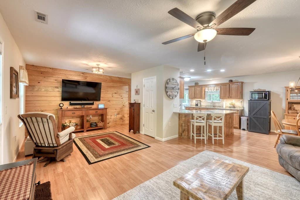 649 Pit Road, Blairsville GA 30512 - Photo
