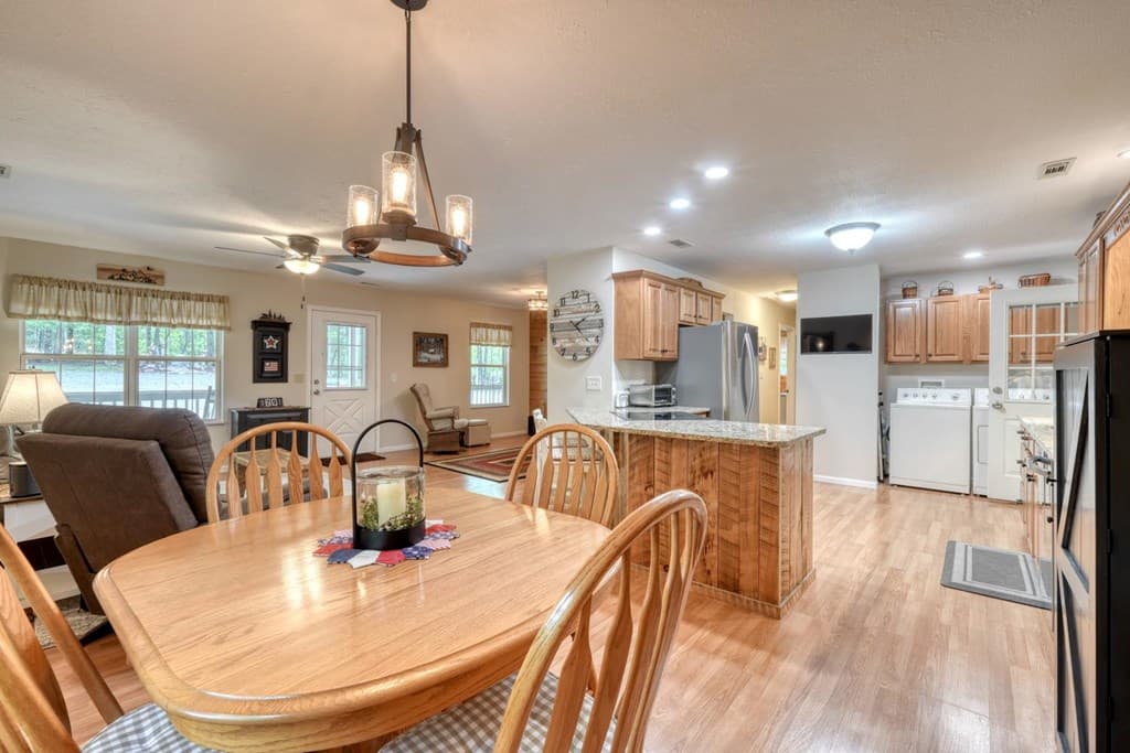 649 Pit Road, Blairsville GA 30512 - Photo