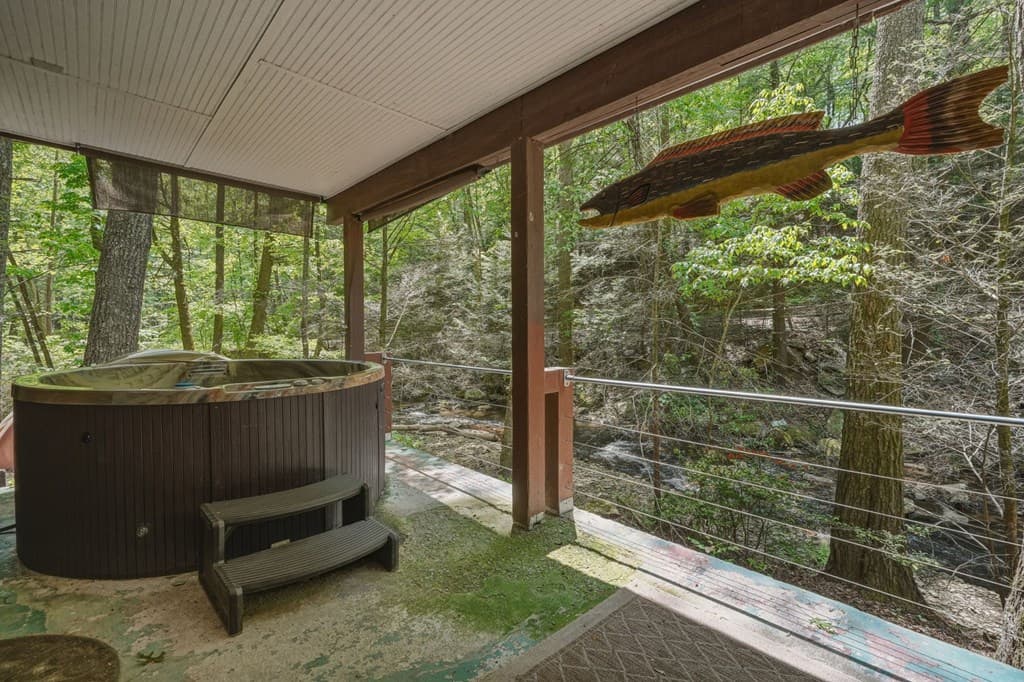 53 Laurel Ridge Drive, Ellijay GA 30536 - Photo