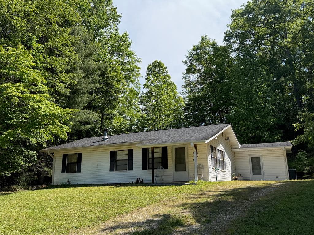 224 Bonnie Lane, Blairsville GA 30512 - Primary photo