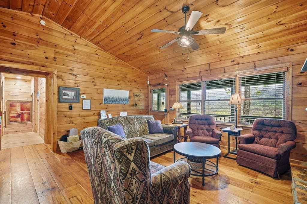 399 Laurel Mountain Road, Blue Ridge GA 30513 - Photo