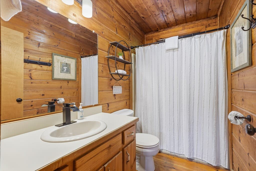 399 Laurel Mountain Road, Blue Ridge GA 30513 - Photo