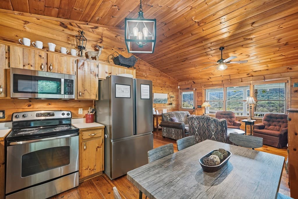 399 Laurel Mountain Road, Blue Ridge GA 30513 - Photo