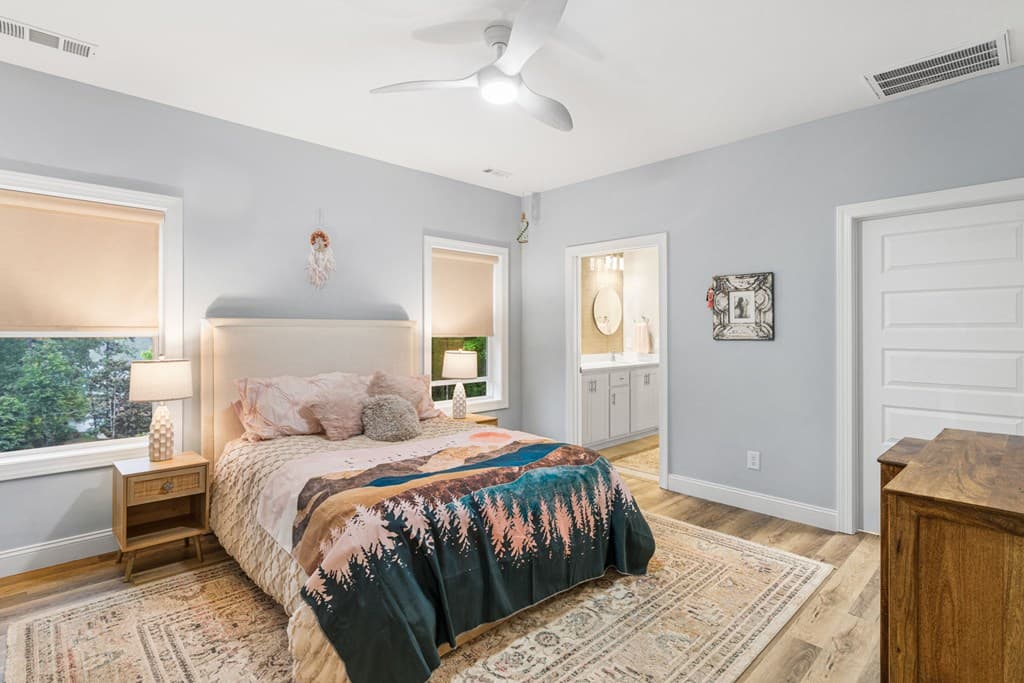 1060 Chatuge Village Circle, Hayesville NC 28904 - Photo