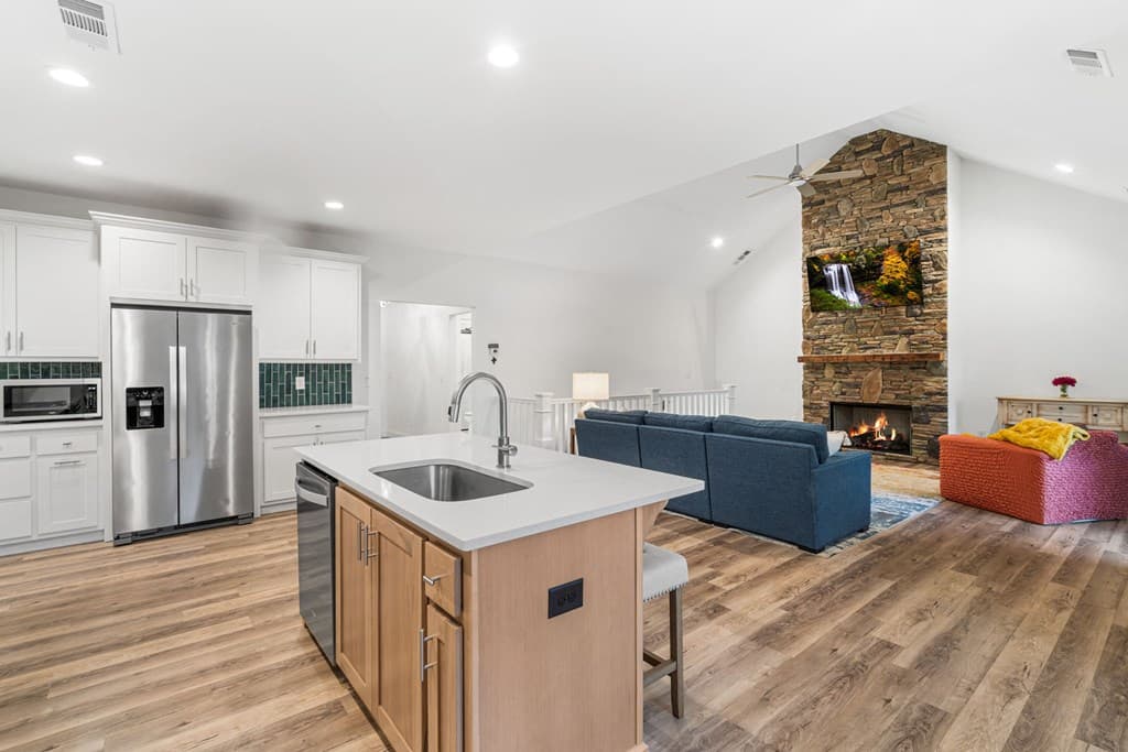 1060 Chatuge Village Circle, Hayesville NC 28904 - Photo