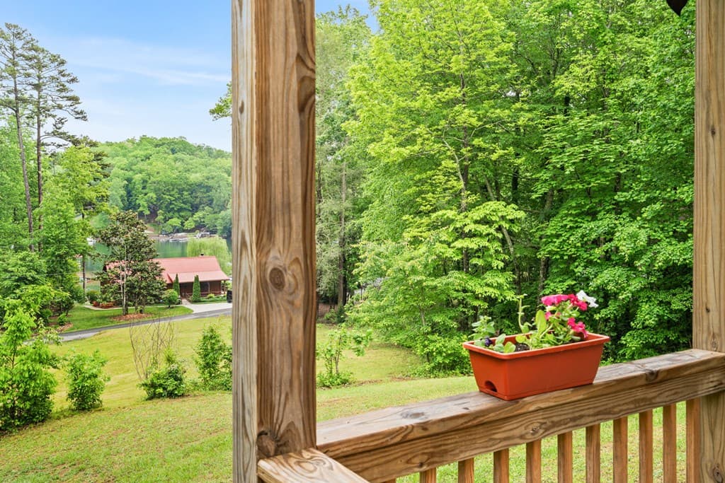1060 Chatuge Village Circle, Hayesville NC 28904 - Photo