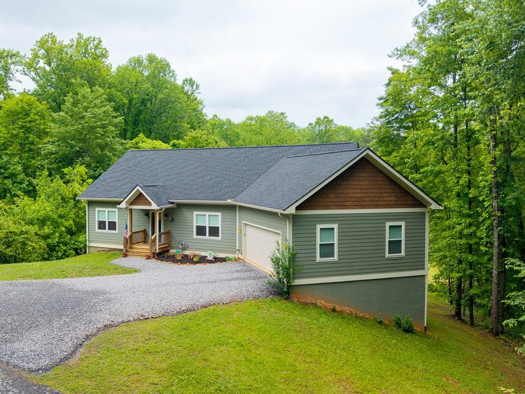 1060 Chatuge Village Circle, Hayesville NC 28904 - Primary photo