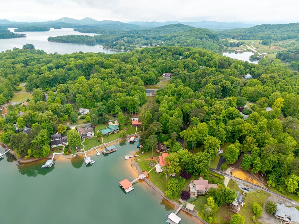 1060 Chatuge Village Circle, Hayesville NC 28904 - Photo