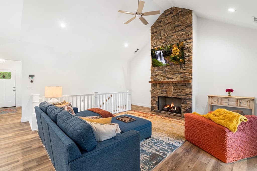 1060 Chatuge Village Circle, Hayesville NC 28904 - Photo