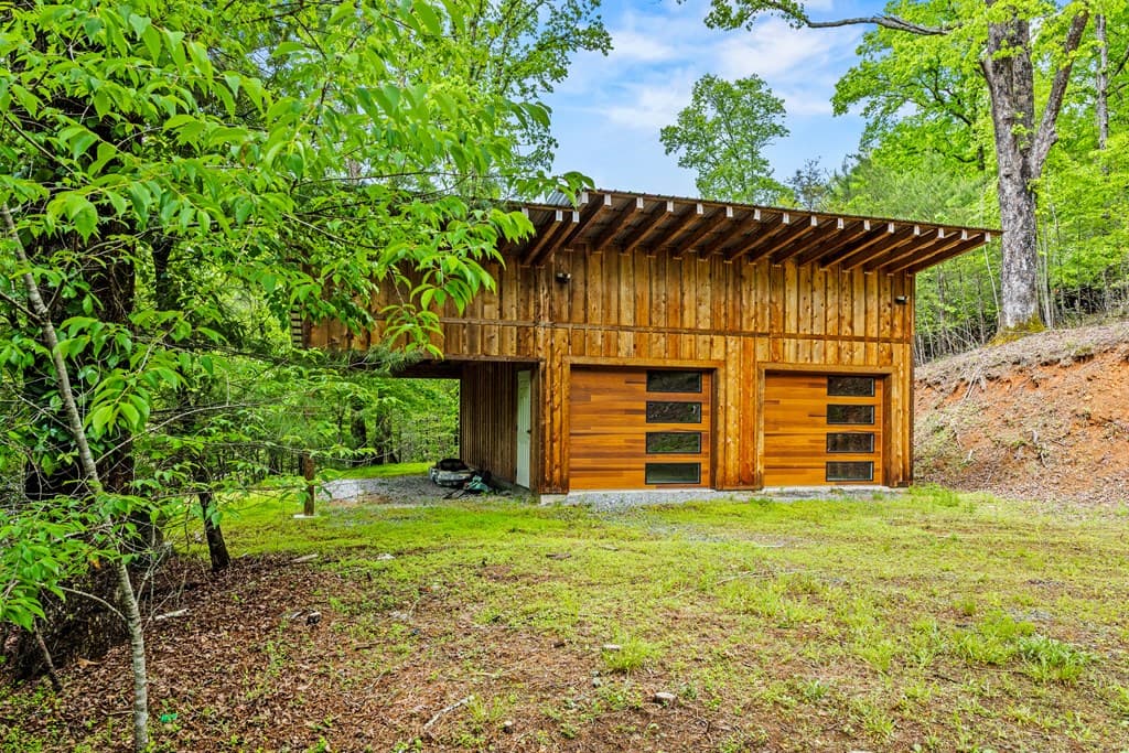 2745 Galloway Road, Blue Ridge GA 30513 - Photo