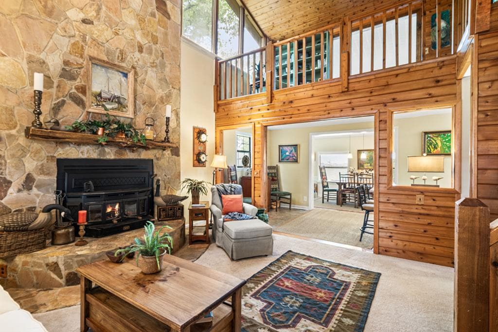 219 Lakeview Dr, Hayesville NC 28904 - Photo