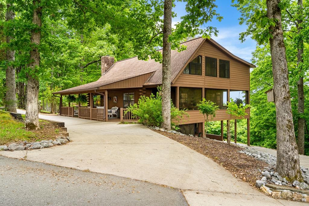 219 Lakeview Dr, Hayesville NC 28904 - Photo