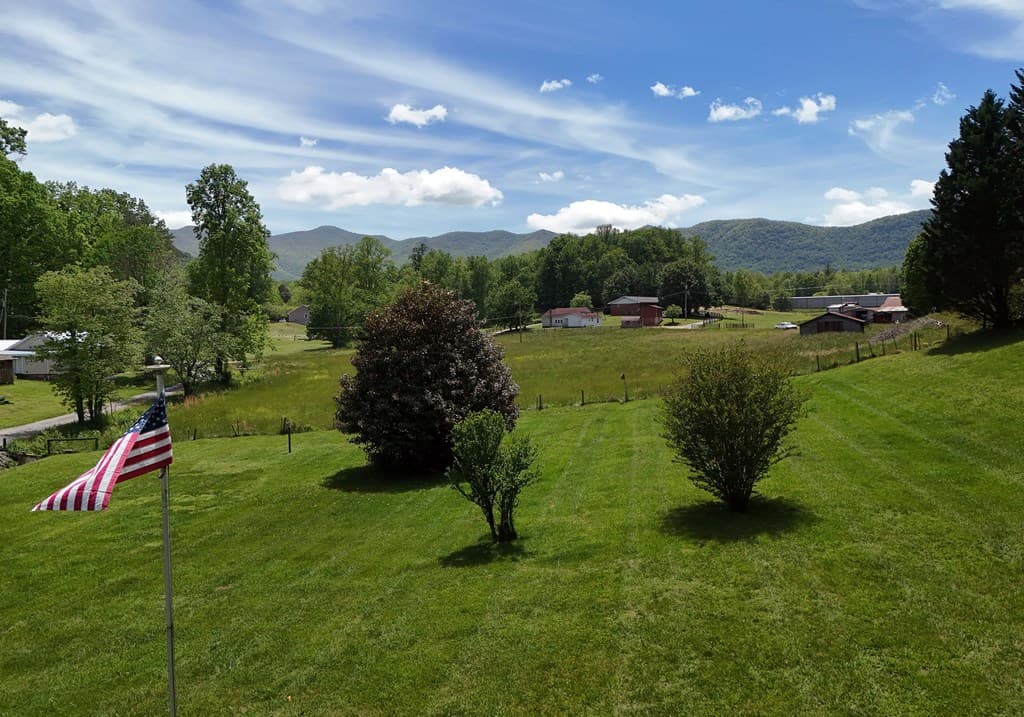6000 Robinson Road, Young Harris GA 30582 - Photo