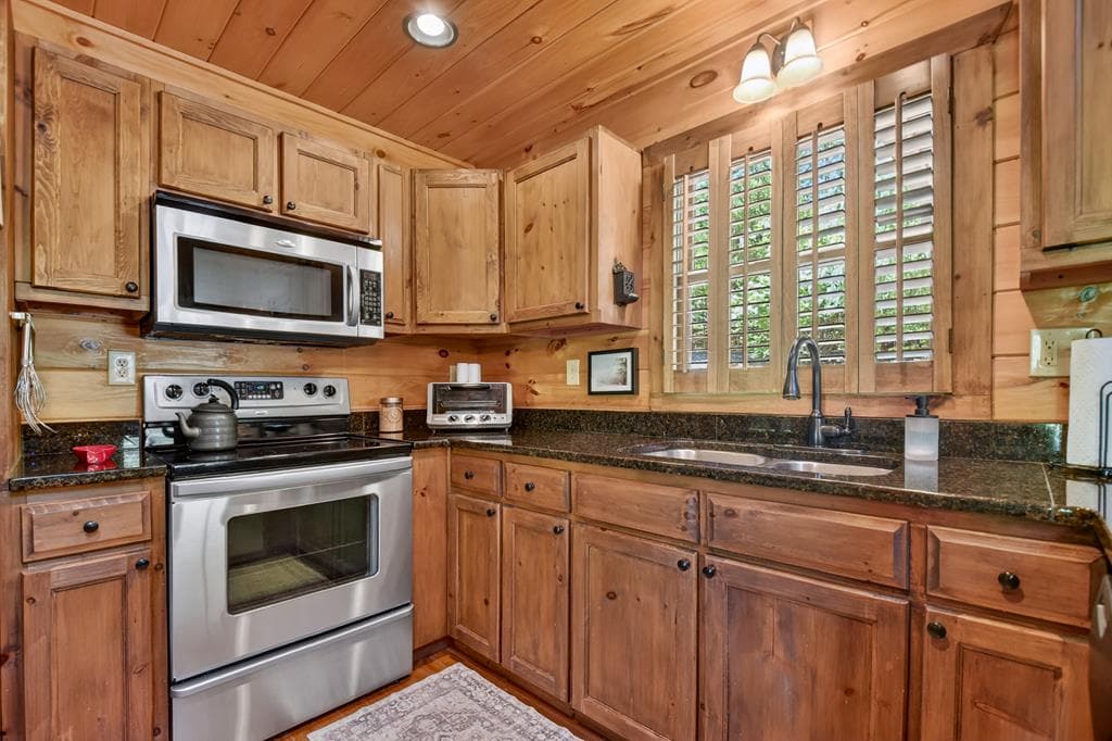 34 Dallas Lane, Blue Ridge GA 30513 - Photo