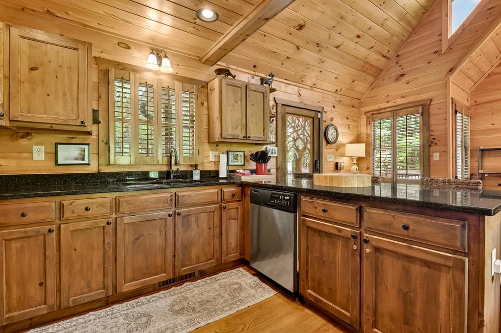 34 Dallas Lane, Blue Ridge GA 30513 - Photo
