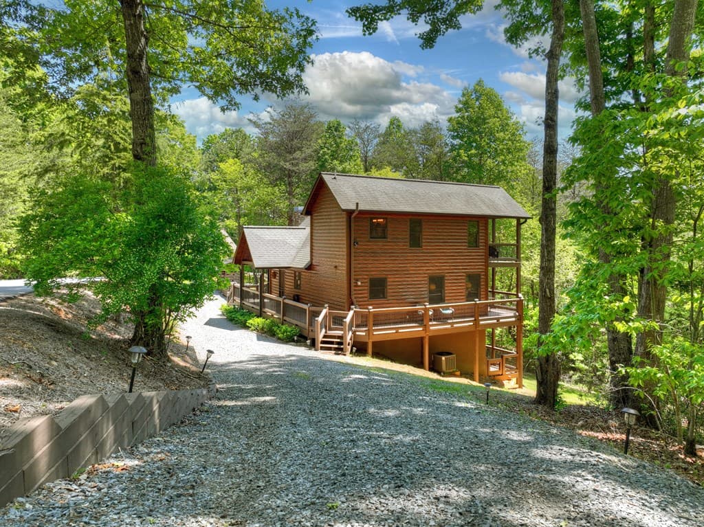34 Dallas Lane, Blue Ridge GA 30513 - Photo