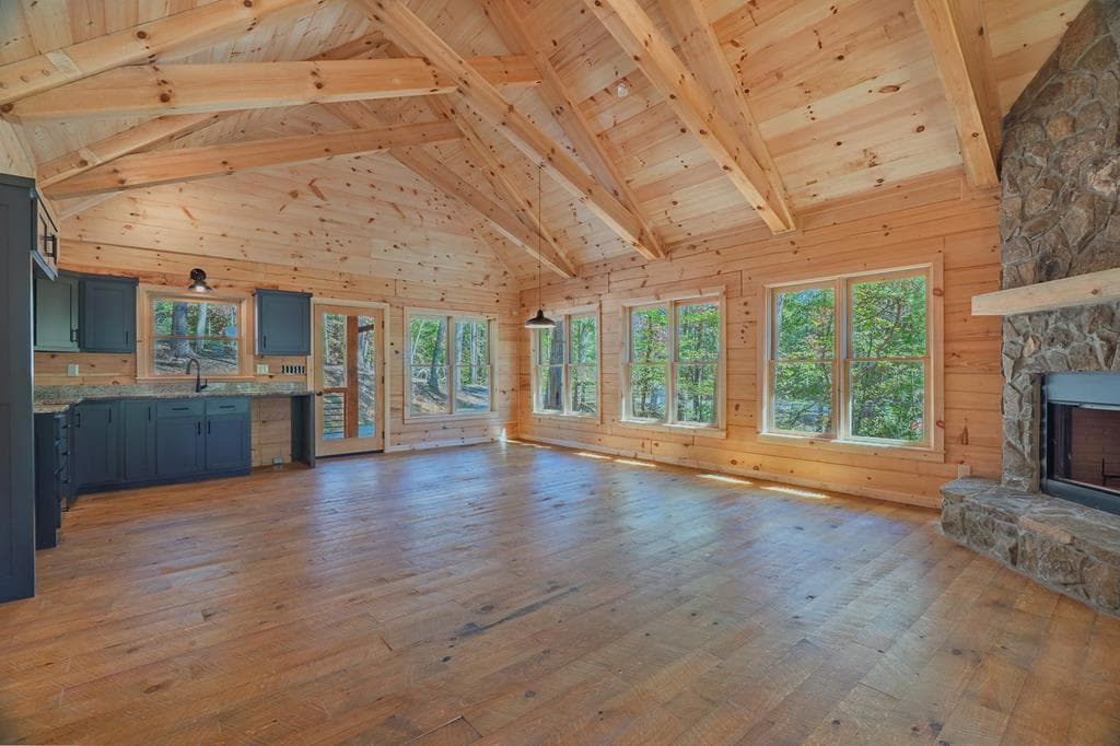 100 Crystal Oliver Lane, Blue Ridge GA 30513 - Photo