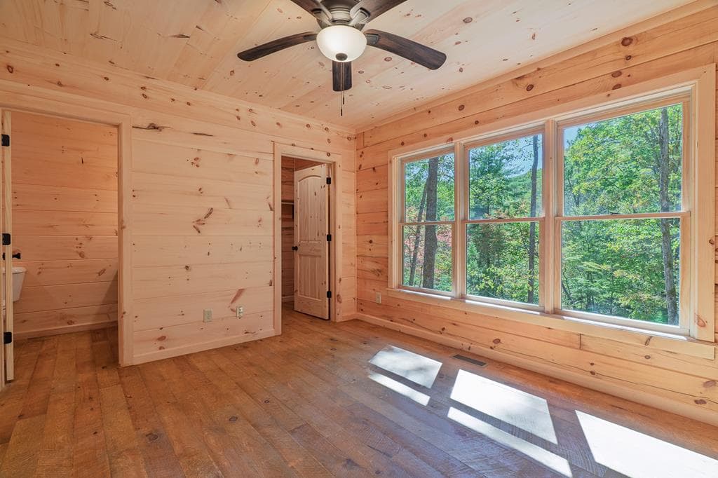 100 Crystal Oliver Lane, Blue Ridge GA 30513 - Photo