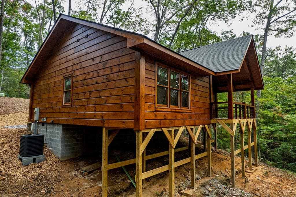 100 Crystal Oliver Lane, Blue Ridge GA 30513 - Photo