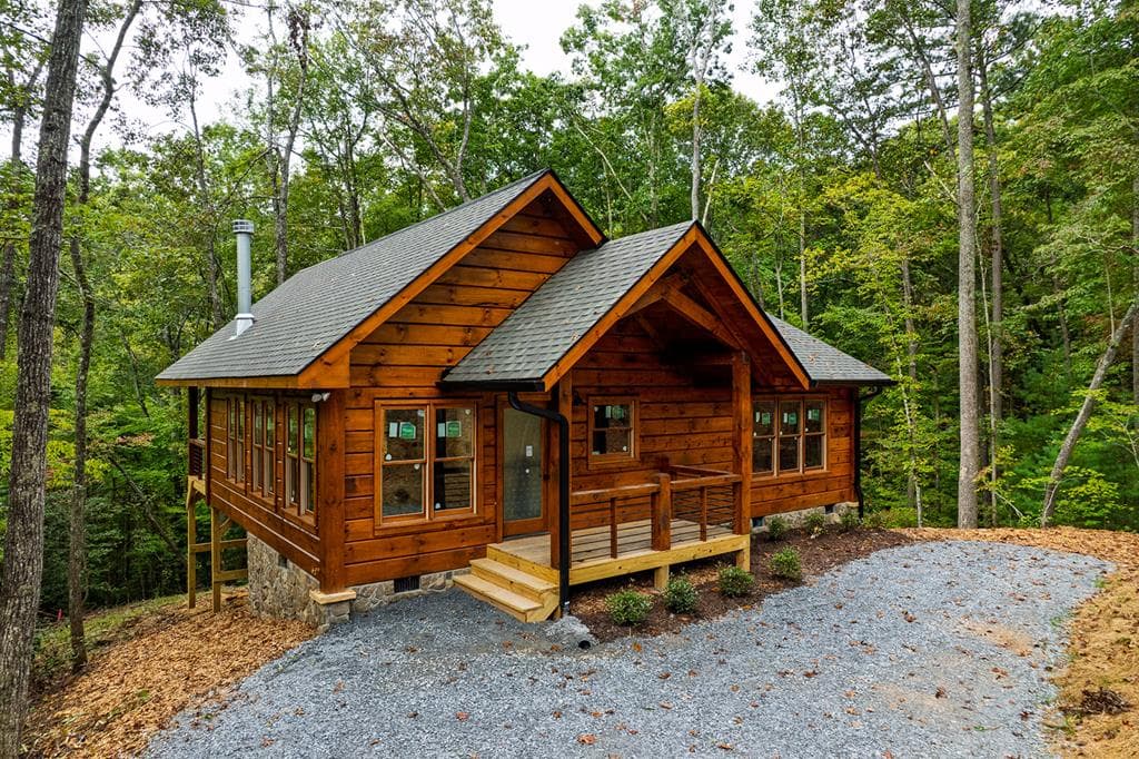 100 Crystal Oliver Lane, Blue Ridge GA 30513 - Photo