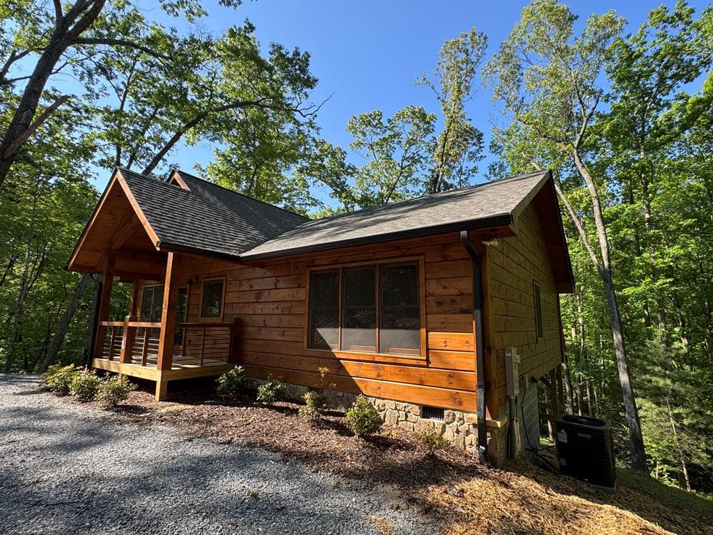100 Crystal Oliver Lane, Blue Ridge GA 30513 - Photo