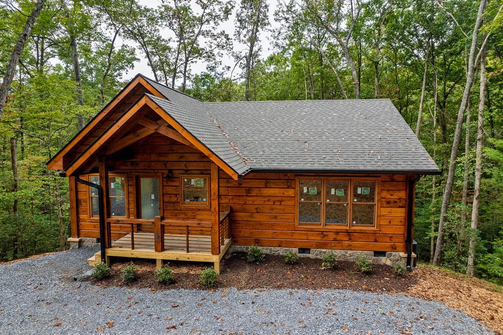100 Crystal Oliver Lane, Blue Ridge GA 30513 - Photo