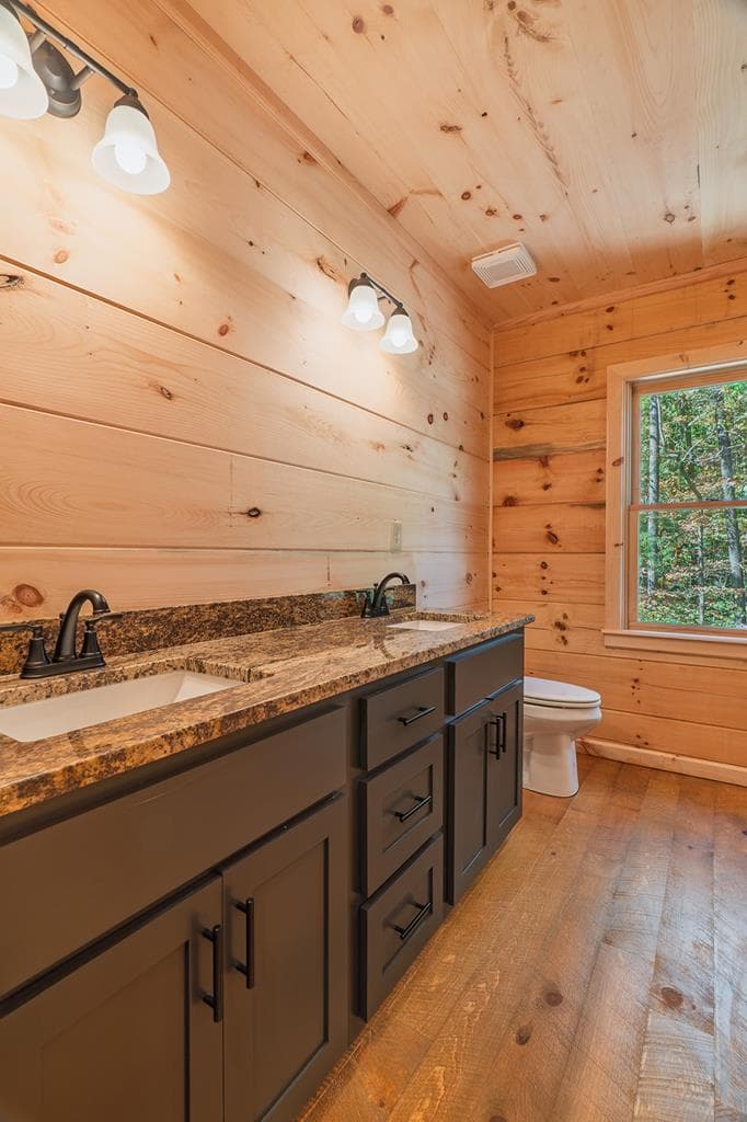 100 Crystal Oliver Lane, Blue Ridge GA 30513 - Photo