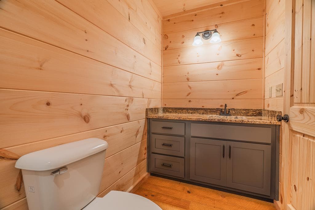 100 Crystal Oliver Lane, Blue Ridge GA 30513 - Photo