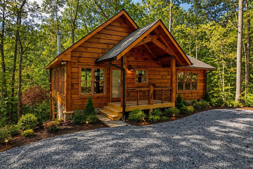 100 Crystal Oliver Lane, Blue Ridge GA 30513 - Photo