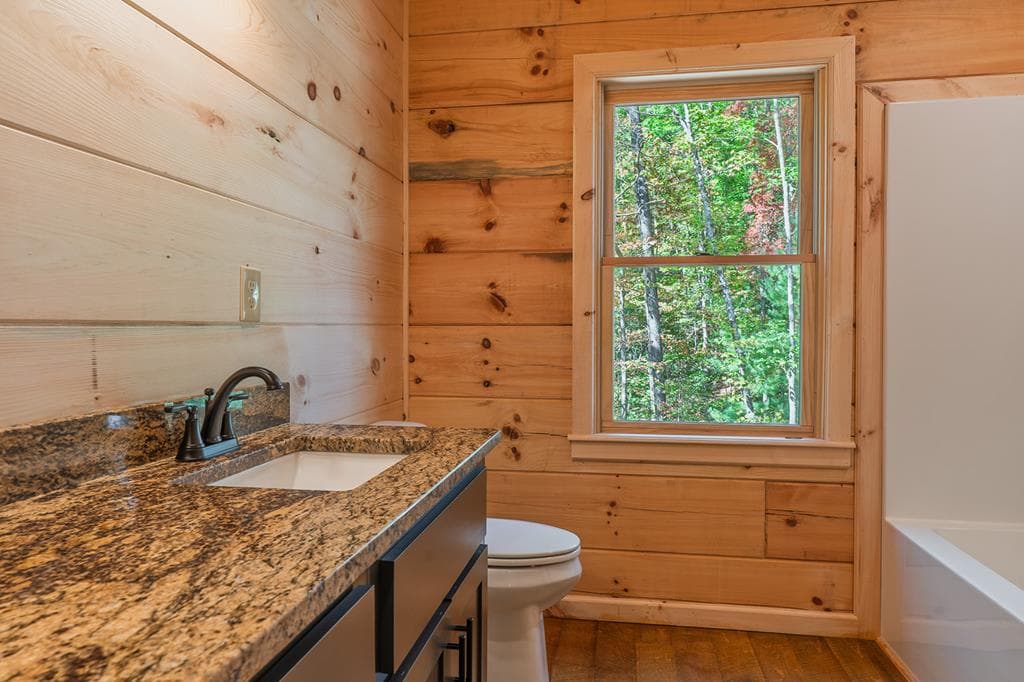 100 Crystal Oliver Lane, Blue Ridge GA 30513 - Photo