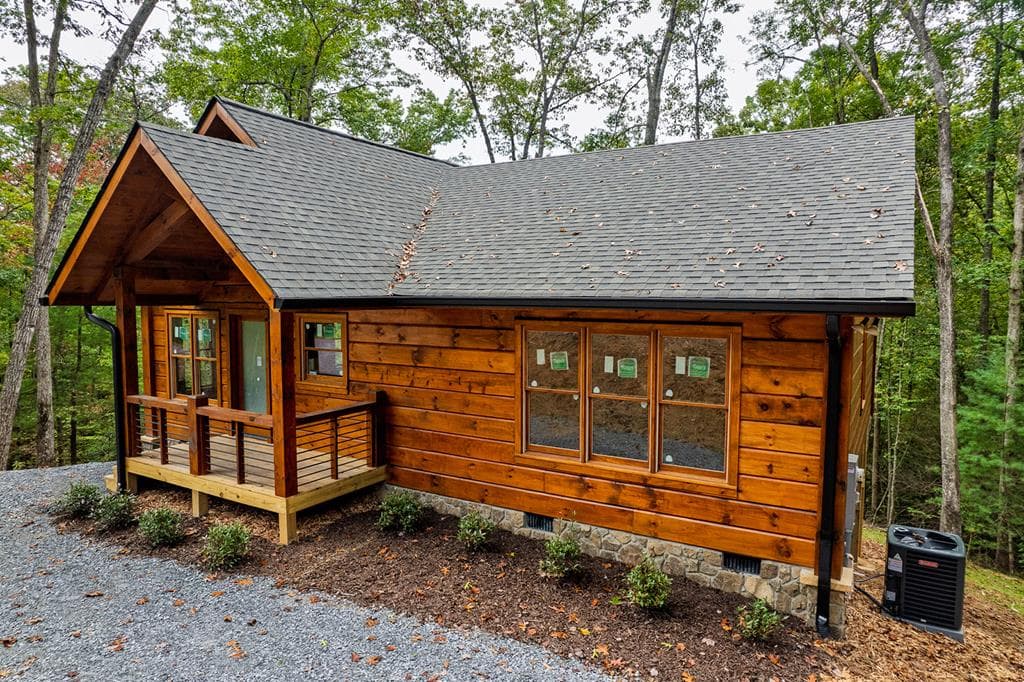 100 Crystal Oliver Lane, Blue Ridge GA 30513 - Photo