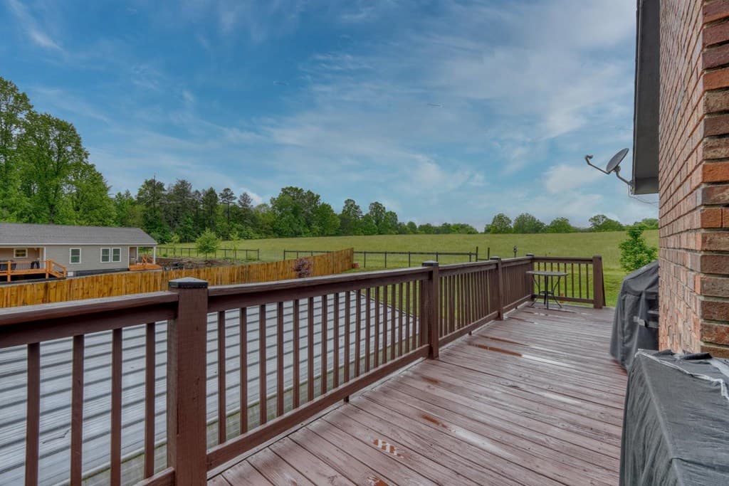 455 N Forest Circle, Blairsville GA 30512 - Photo