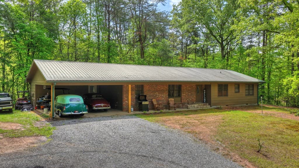 388 Jones Street, Blue Ridge GA 30513 - Photo