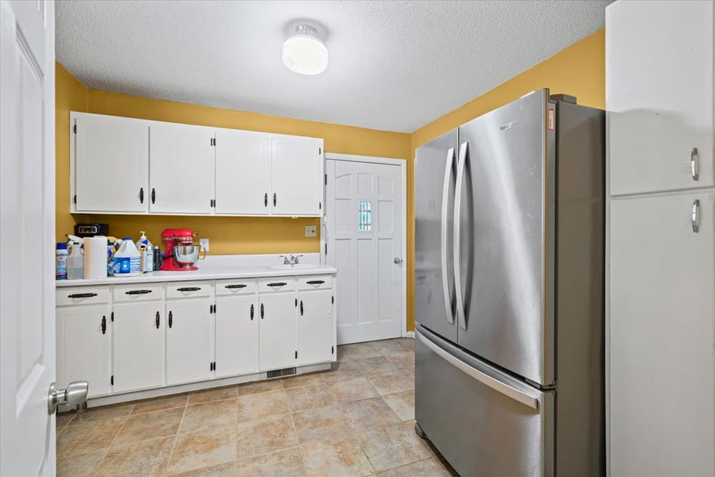 180 Wildwood Drive, Chatsworth GA 30705 - Photo