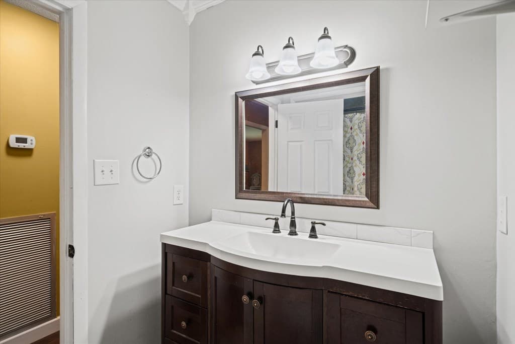 180 Wildwood Drive, Chatsworth GA 30705 - Photo