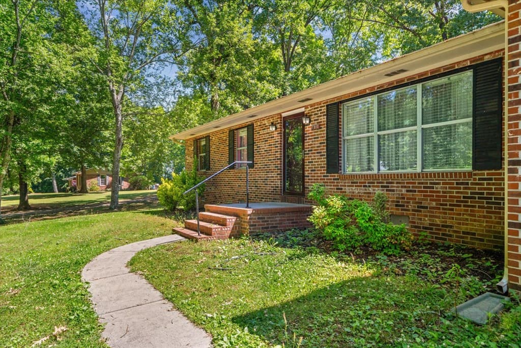 180 Wildwood Drive, Chatsworth GA 30705 - Photo