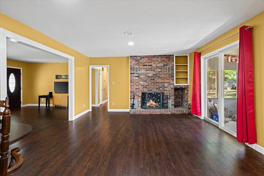 180 Wildwood Drive, Chatsworth GA 30705 - Photo