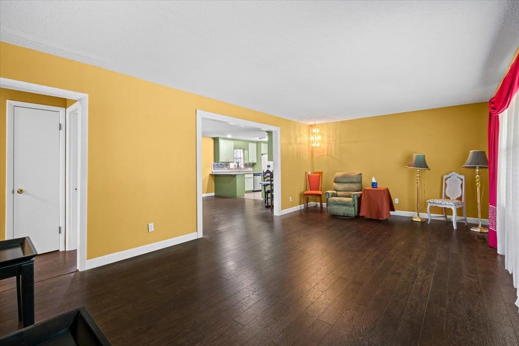180 Wildwood Drive, Chatsworth GA 30705 - Photo