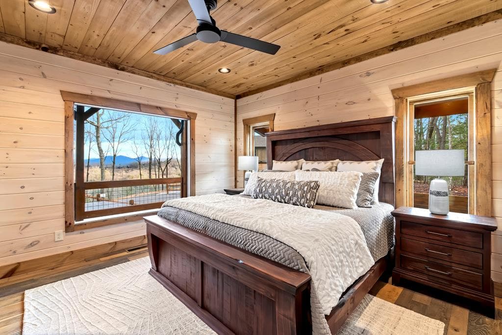 470 Skylight Drive, Blue Ridge GA 30513 - Photo