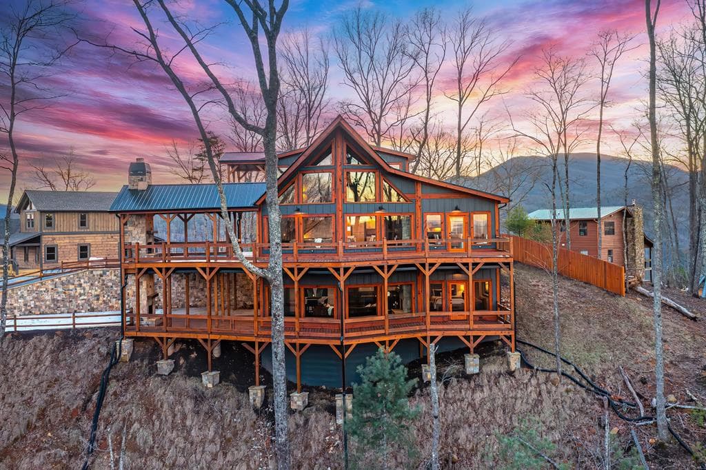 470 Skylight Drive, Blue Ridge GA 30513 - Photo
