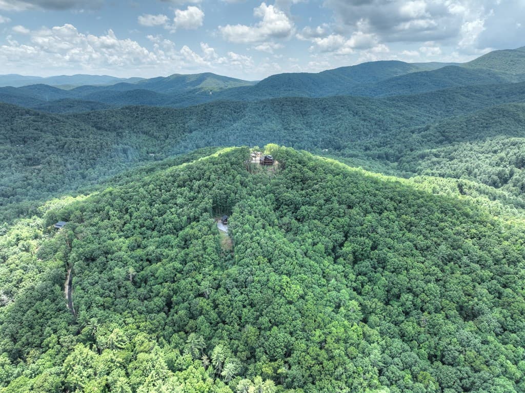 470 Skylight Drive, Blue Ridge GA 30513 - Photo
