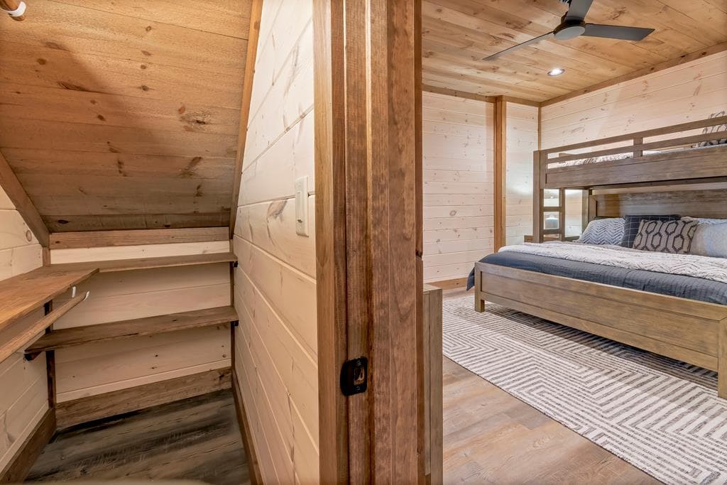 470 Skylight Drive, Blue Ridge GA 30513 - Photo