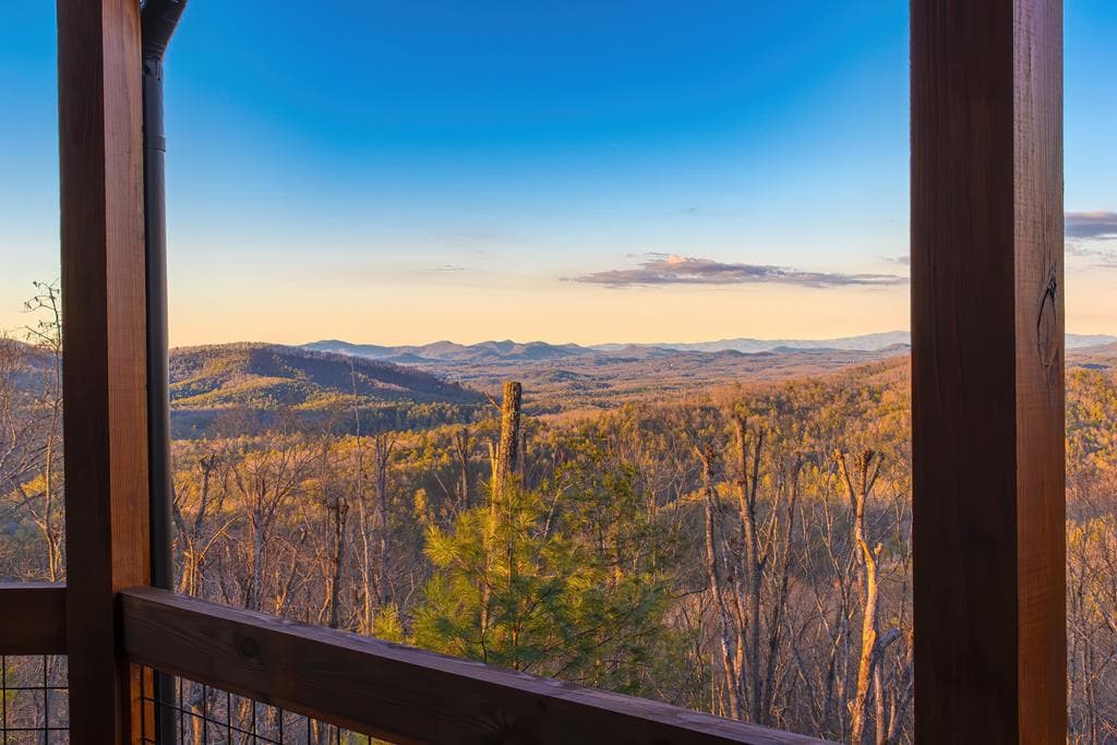 470 Skylight Drive, Blue Ridge GA 30513 - Photo