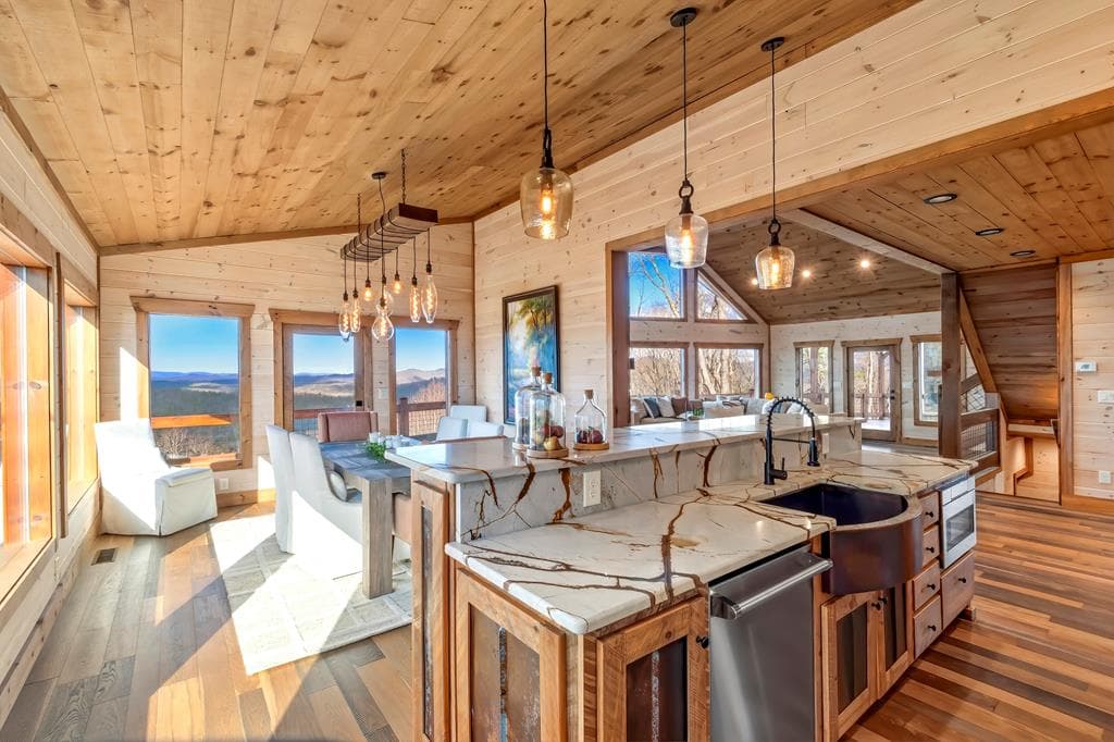 470 Skylight Drive, Blue Ridge GA 30513 - Photo
