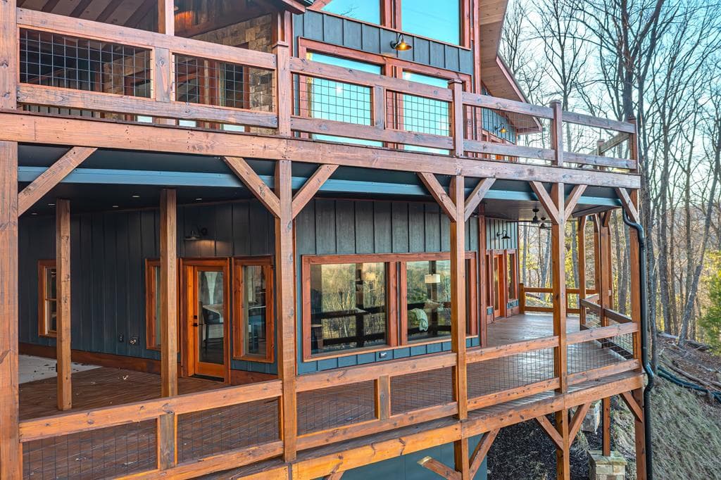 470 Skylight Drive, Blue Ridge GA 30513 - Photo