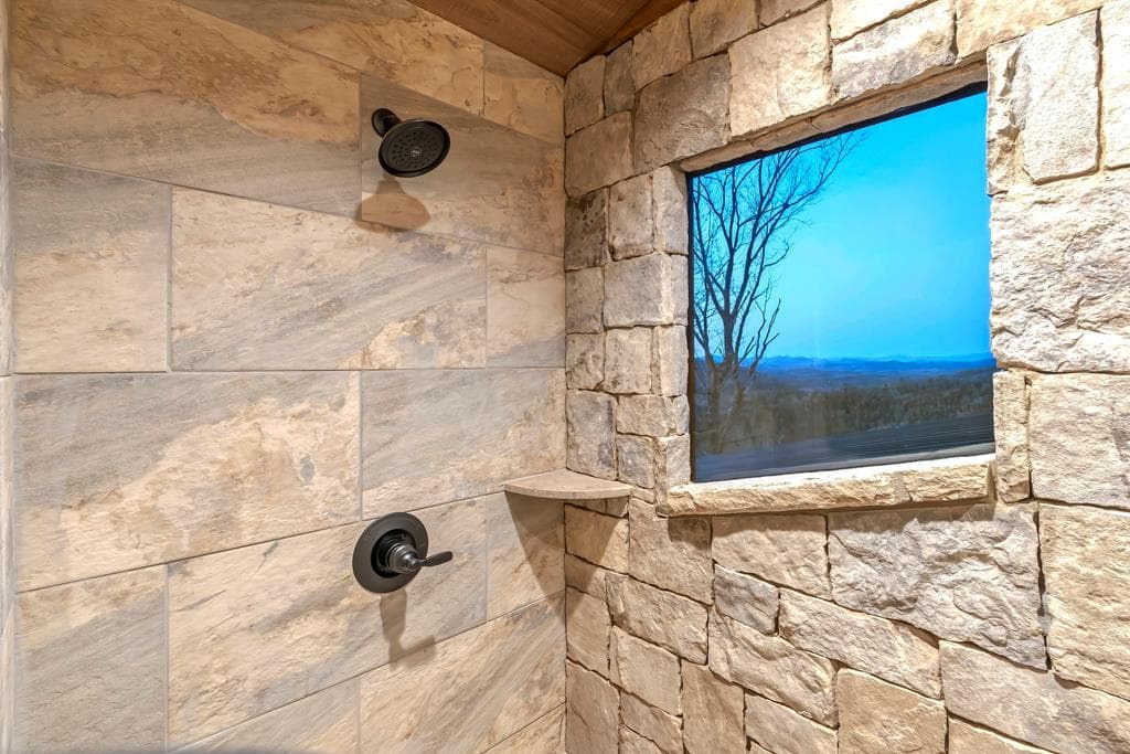 470 Skylight Drive, Blue Ridge GA 30513 - Photo