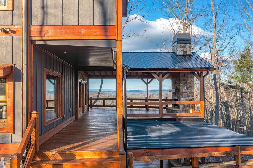 470 Skylight Drive, Blue Ridge GA 30513 - Photo