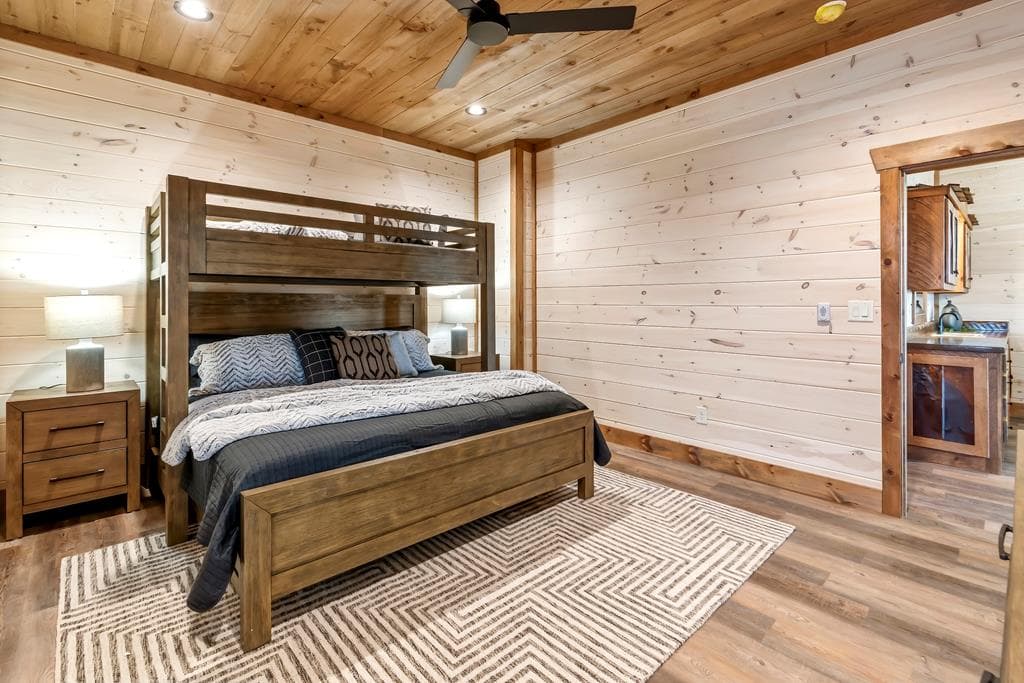 470 Skylight Drive, Blue Ridge GA 30513 - Photo
